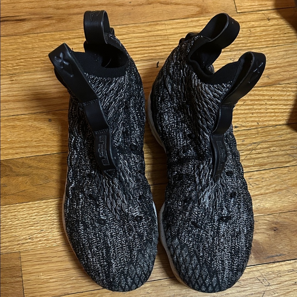 Nike Black and Gray Athletic Shoes